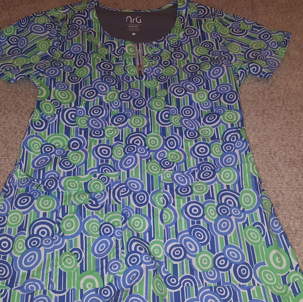 Scrub top